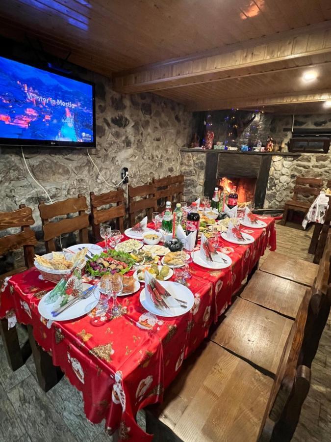 Hotel Elite House Mestia Zewnętrze zdjęcie